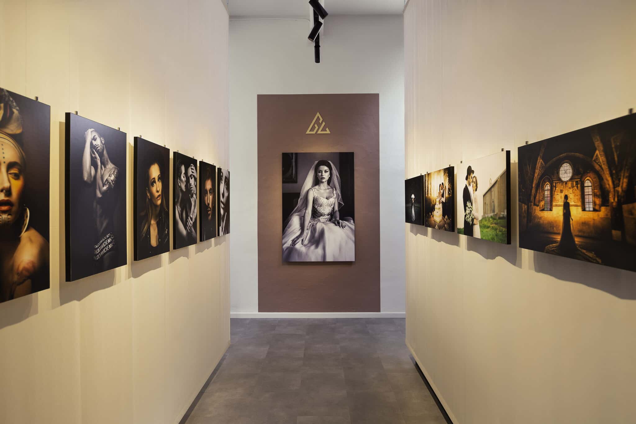 Galleria di ingresso dello studio di Gianfranco Valdi a Torino | Fotografo matrimonio